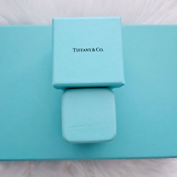 Tiffany & Co. Soleste Cushion Double Halo Diamond Engagement Ring 1.63 ct D VS1 - Picture 10 of 12